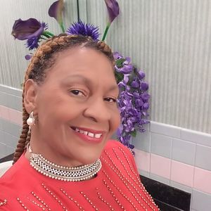 Meet your Posher, Helena